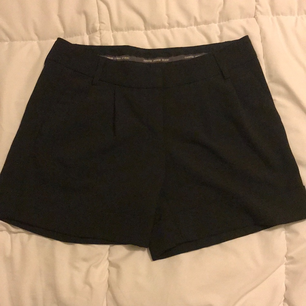 Black express shorts